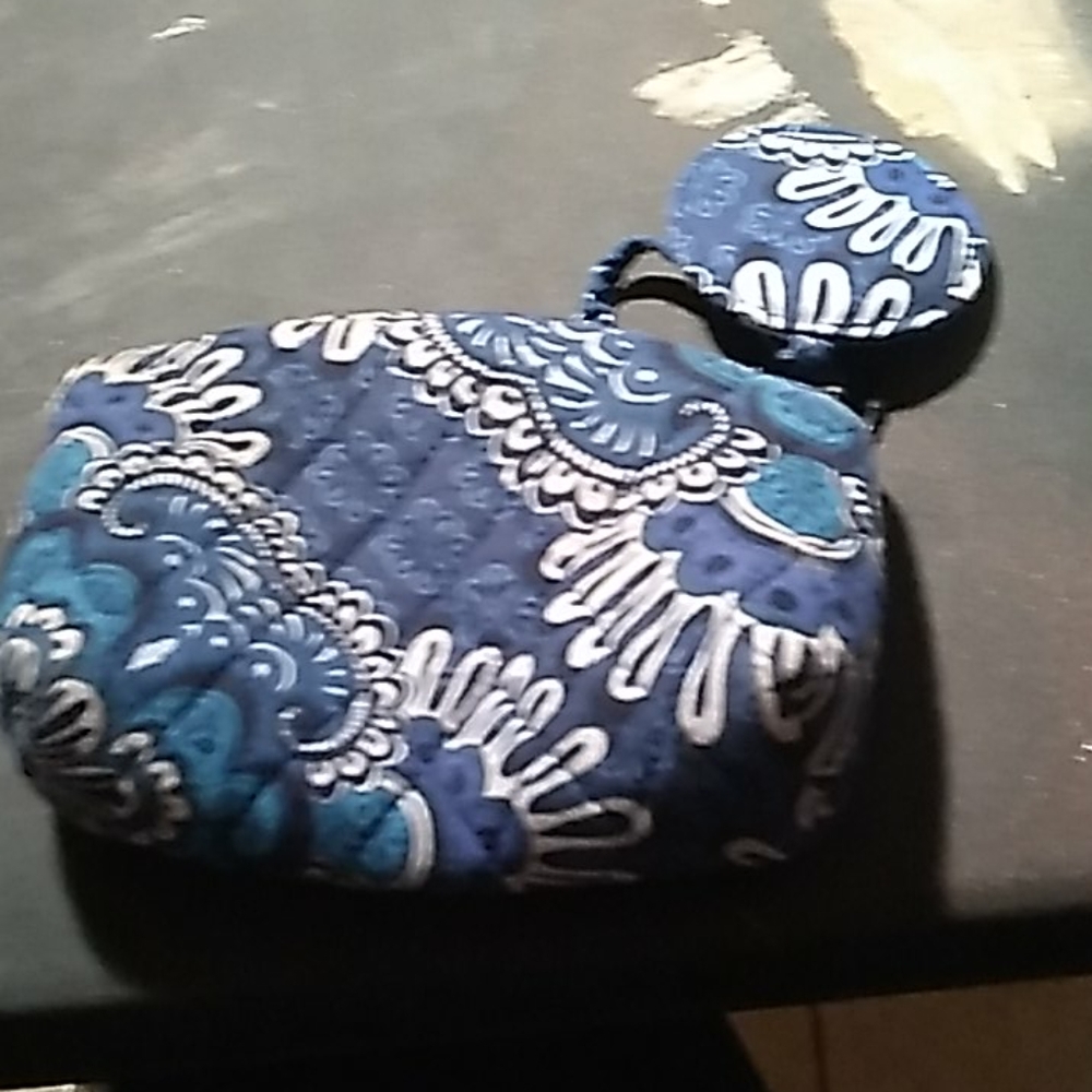 Vera Bradley little carry bag
